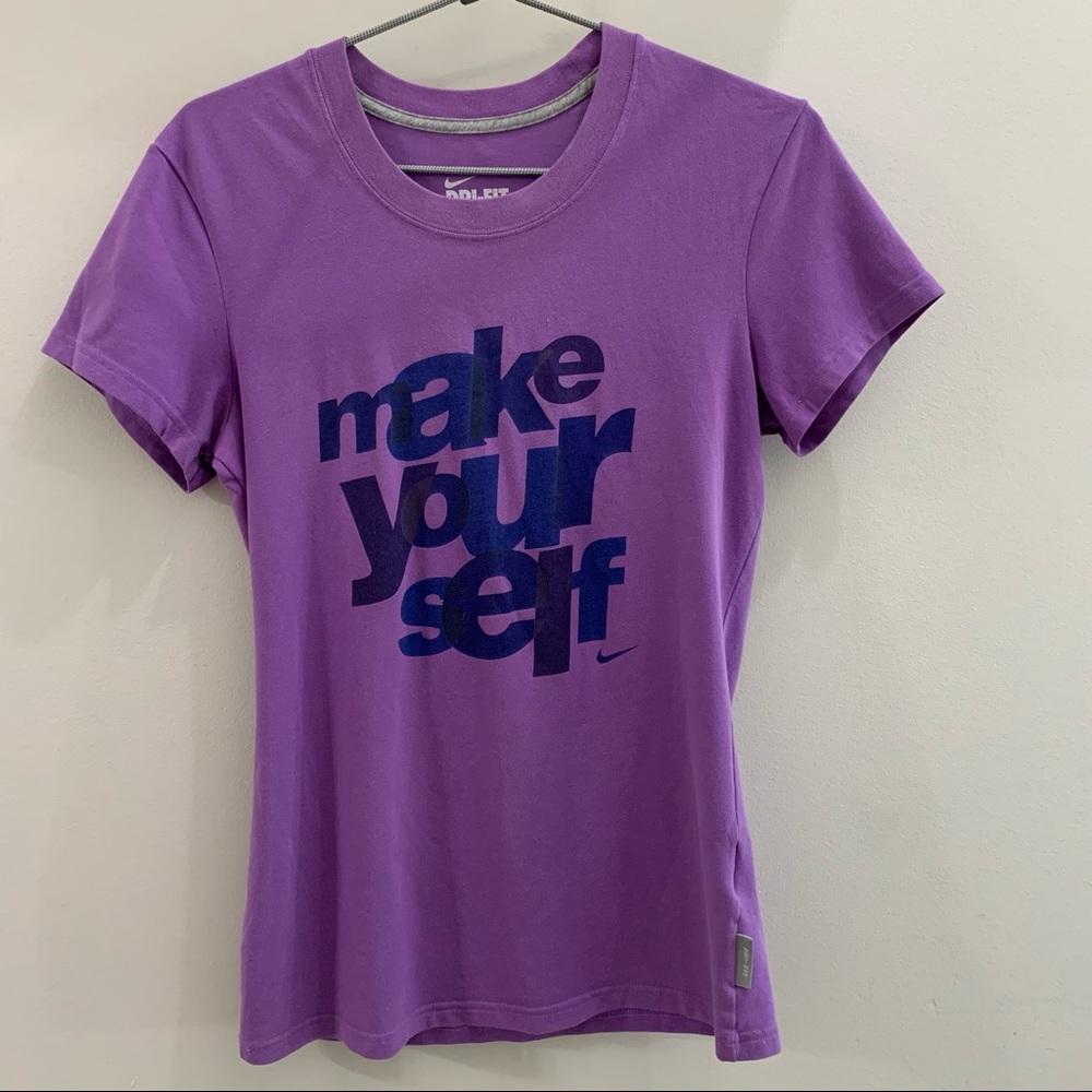Nike Dri-Fit Women’s short sleeve shirt size small
